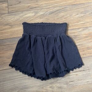 Garage Ruffled Shorts